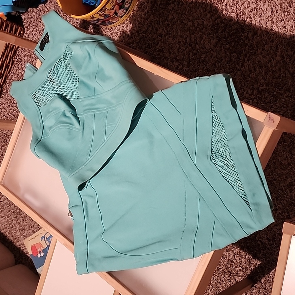 Guess Coordinated Set high waist skirt and top XS